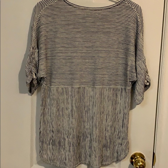 Stretch Cotton Blouse - Picture 2 of 5